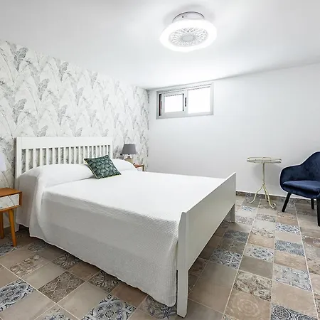 Paula's Dream Private Pool By Holidays Вилла Коральео