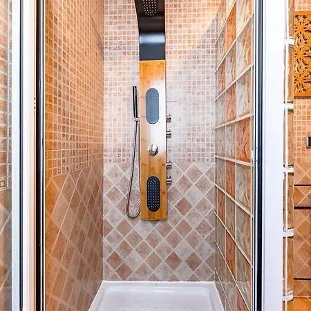 Paula's Dream Private Pool By Holidays Вилла Коральео