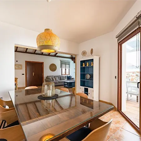 Вилла Paula's Dream Private Pool By Holidays Коральео